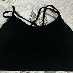 Elegant Black Strappy Sports Bra